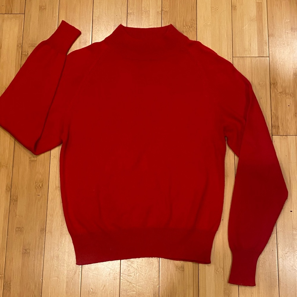WinterSilks. red silk mock turtle neck lightweight sweater. Very soft and comfy